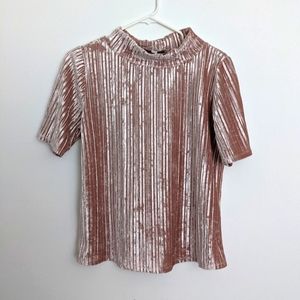 Velvety Crop neck blouse